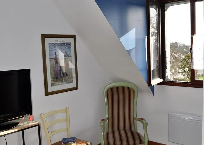 D'hotes Du Clos Du Roi Bed & Breakfast